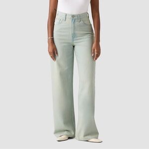 Levi’s High-Rise Cinch Baggy Jeans On Blast 27x31 Light Wash